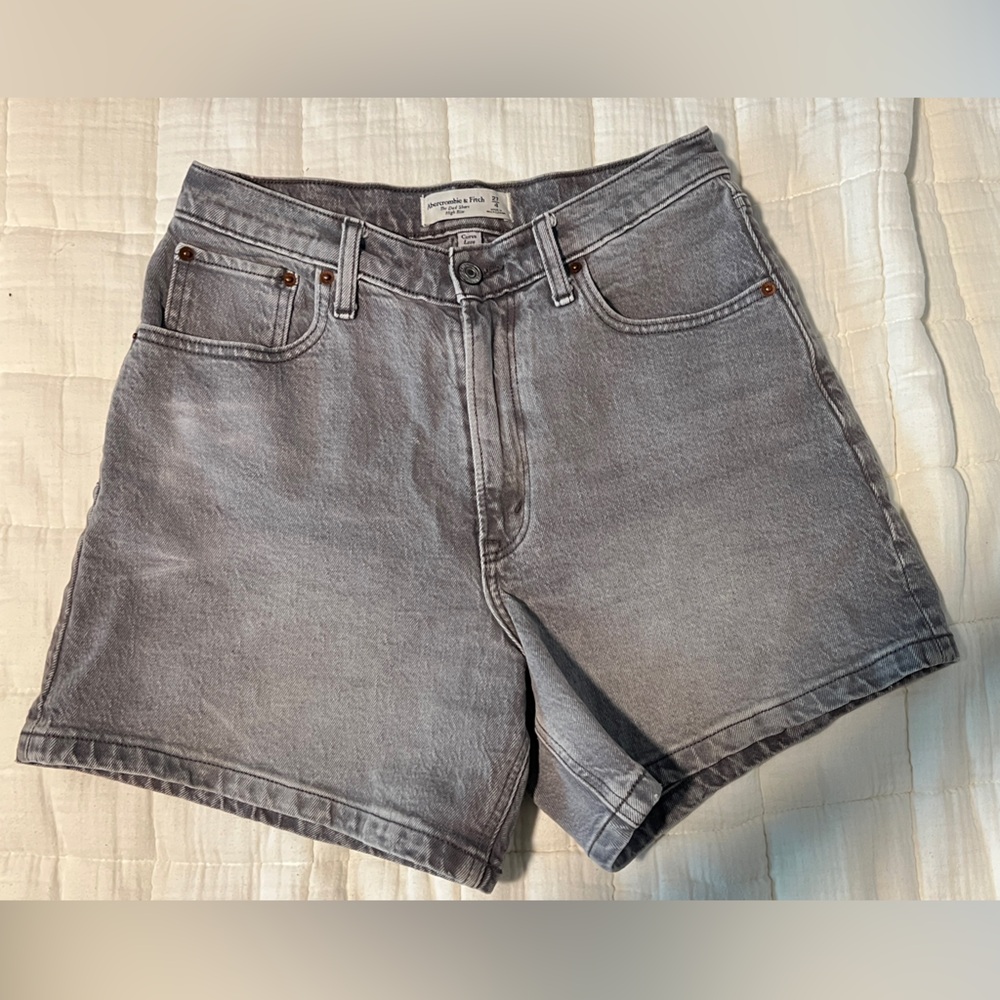 Abercrombie & Fitch Curve Love High Rise The Dad Short